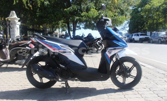 Buy Used Honda Beat White Bike in Dili in Dili