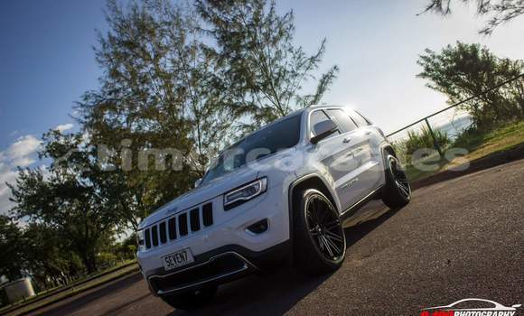 Buy Used Jeep Laredo Other Car in Bazartete in Liquica