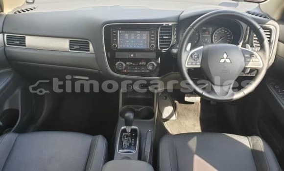 Buy Used Mitsubishi Outlander Red Car in Dili in Dili Buy Used Mitsubishi Outlander Red Car in Dili in Dili