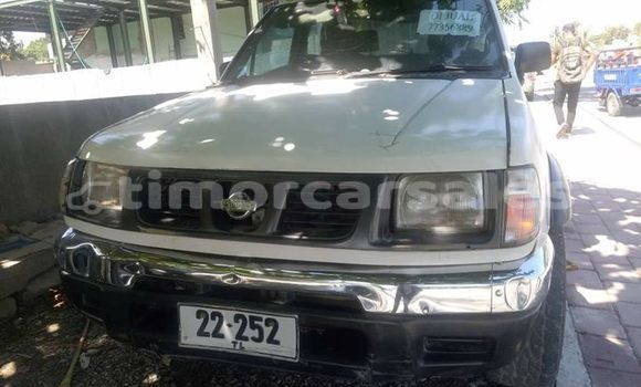 Acheter Occasion Voiture Nissan Navara Blanc à Dili, Dili Acheter Occasion Voiture Nissan Navara Blanc à Dili, Dili