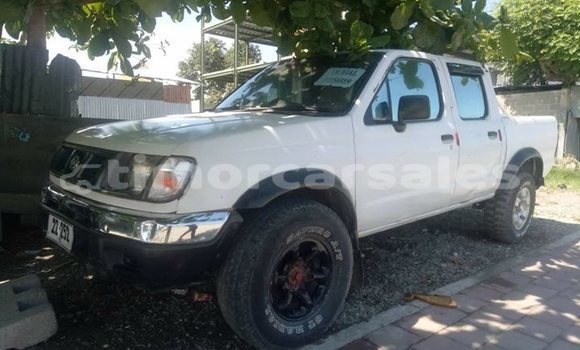 Acheter Occasion Voiture Nissan Navara Blanc à Dili, Dili Acheter Occasion Voiture Nissan Navara Blanc à Dili, Dili