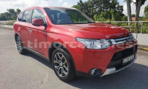 Acheter Occasion Voiture Mitsubishi Outlander Rouge à Dili, Dili Acheter Occasion Voiture Mitsubishi Outlander Rouge à Dili, Dili