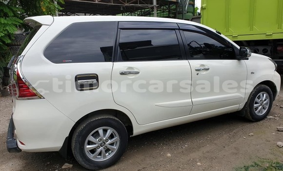 Acheter Occasion Voiture Toyota Avanza Blanc à Dili, Dili Acheter Occasion Voiture Toyota Avanza Blanc à Dili, Dili