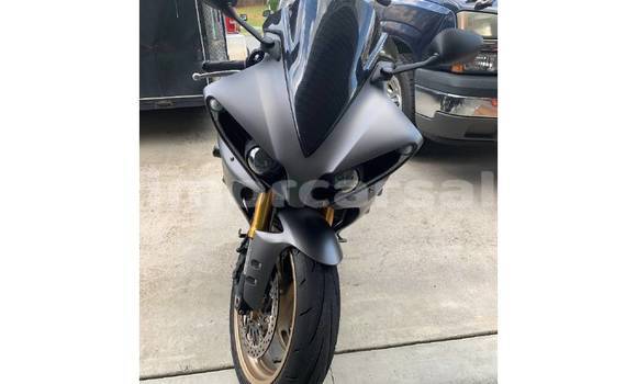 Buy Used Yamaha R1 Beige Bike in Dili in Dili Buy Used Yamaha R1 Beige Bike in Dili in Dili