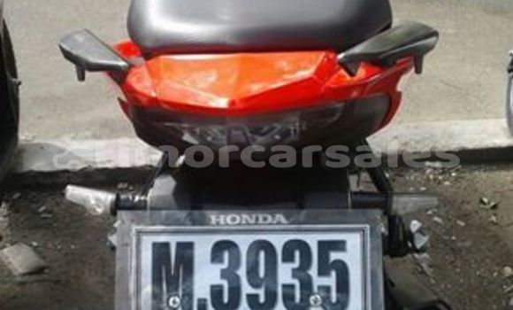 Buy Used Honda CR Red Bike in Dili in Dili Buy Used Honda CR Red Bike in Dili in Dili