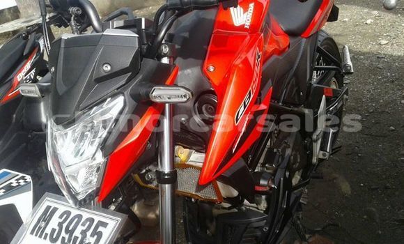Buy Used Honda CR Red Bike in Dili in Dili Buy Used Honda CR Red Bike in Dili in Dili