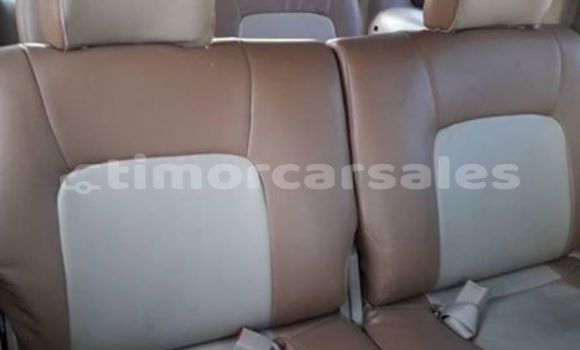 Buy Used Ford Everest White Car in Dili in Dili Buy Used Ford Everest White Car in Dili in Dili
