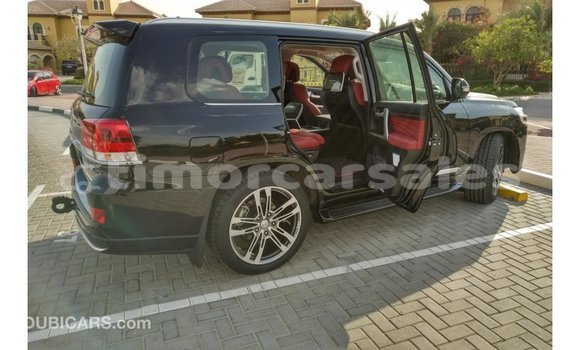 Buy Import Toyota Land Cruiser Black Car in Import - Dubai in Aileu Buy Import Toyota Land Cruiser Black Car in Import - Dubai in Aileu