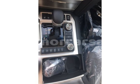 Buy Import Toyota Land Cruiser Black Car in Import - Dubai in Aileu Buy Import Toyota Land Cruiser Black Car in Import - Dubai in Aileu