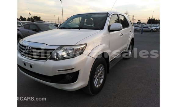Buy Import Toyota Fortuner White Car in Import - Dubai in Aileu Buy Import Toyota Fortuner White Car in Import - Dubai in Aileu
