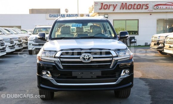 Buy Import Toyota Land Cruiser Black Car in Import - Dubai in Aileu Buy Import Toyota Land Cruiser Black Car in Import - Dubai in Aileu