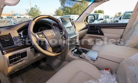 Buy Import Toyota Land Cruiser Black Car in Import - Dubai in Aileu Buy Import Toyota Land Cruiser Black Car in Import - Dubai in Aileu