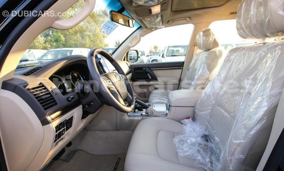 Buy Import Toyota Land Cruiser Black Car in Import - Dubai in Aileu Buy Import Toyota Land Cruiser Black Car in Import - Dubai in Aileu