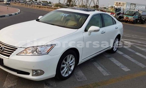 Buy Import Lexus ES White Car in Import - Dubai in Aileu Buy Import Lexus ES White Car in Import - Dubai in Aileu