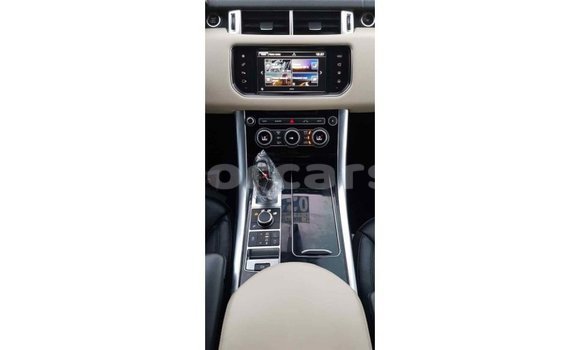 Buy Import Land Rover Range Rover White Car in Import - Dubai in Aileu Buy Import Land Rover Range Rover White Car in Import - Dubai in Aileu