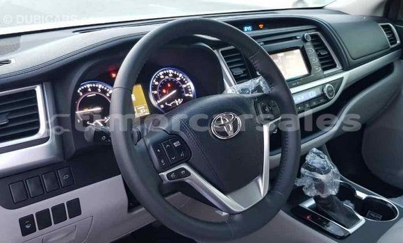 Buy Import Toyota Highlander Other Car in Import - Dubai in Aileu Buy Import Toyota Highlander Other Car in Import - Dubai in Aileu