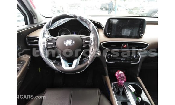 Buy Import Hyundai Santa Fe White Car in Import - Dubai in Aileu Buy Import Hyundai Santa Fe White Car in Import - Dubai in Aileu