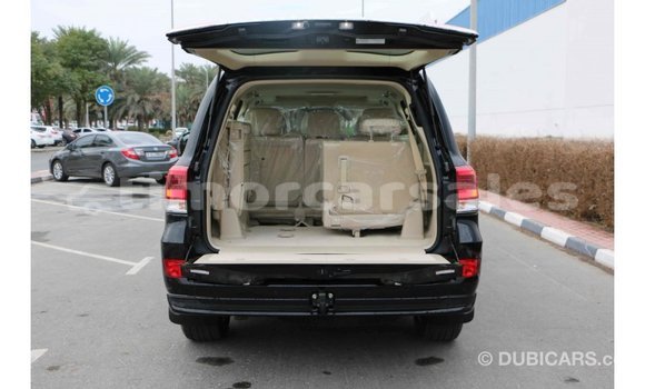 Buy Import Toyota Land Cruiser Black Car in Import - Dubai in Aileu Buy Import Toyota Land Cruiser Black Car in Import - Dubai in Aileu