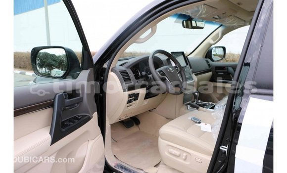 Buy Import Toyota Land Cruiser Black Car in Import - Dubai in Aileu Buy Import Toyota Land Cruiser Black Car in Import - Dubai in Aileu