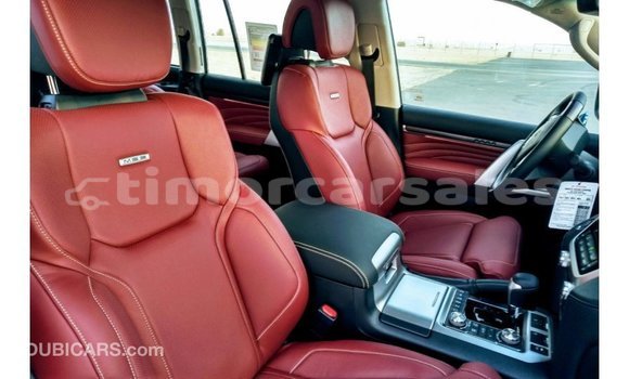 Buy Import Toyota Land Cruiser Black Car in Import - Dubai in Aileu Buy Import Toyota Land Cruiser Black Car in Import - Dubai in Aileu
