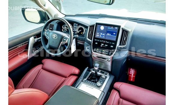 Buy Import Toyota Land Cruiser Black Car in Import - Dubai in Aileu Buy Import Toyota Land Cruiser Black Car in Import - Dubai in Aileu
