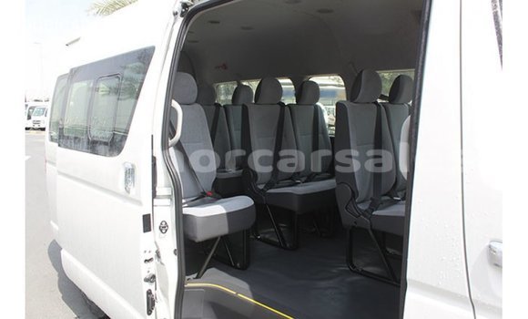 Buy Import Toyota Hiace White Car in Import - Dubai in Aileu Buy Import Toyota Hiace White Car in Import - Dubai in Aileu