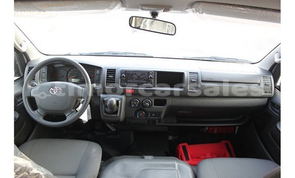 Buy Import Toyota Hiace White Car in Import - Dubai in Aileu Buy Import Toyota Hiace White Car in Import - Dubai in Aileu