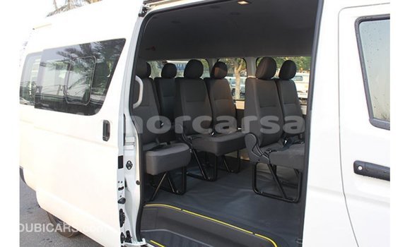 Buy Import Toyota Hiace White Car in Import - Dubai in Aileu Buy Import Toyota Hiace White Car in Import - Dubai in Aileu
