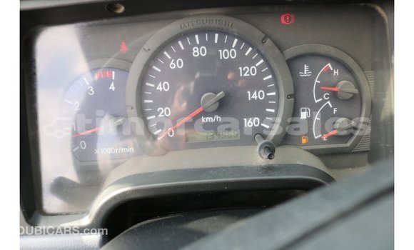 Buy Import Mitsubishi L400 White Truck in Import - Dubai in Aileu