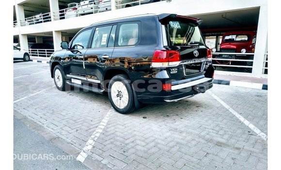 Buy Import Toyota Land Cruiser Black Car in Import - Dubai in Aileu Buy Import Toyota Land Cruiser Black Car in Import - Dubai in Aileu