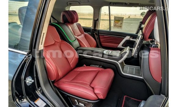 Buy Import Toyota Land Cruiser Black Car in Import - Dubai in Aileu Buy Import Toyota Land Cruiser Black Car in Import - Dubai in Aileu