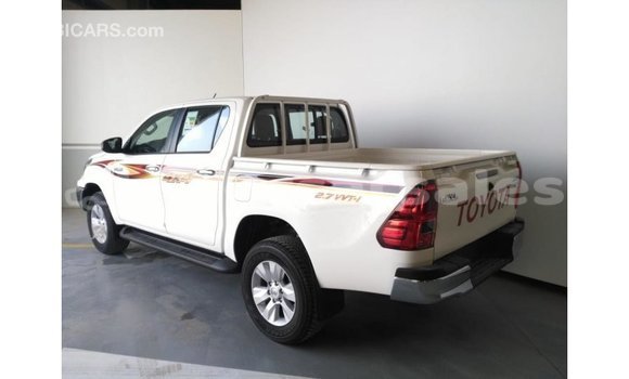 Buy Import Toyota Hilux White Car in Import - Dubai in Aileu Buy Import Toyota Hilux White Car in Import - Dubai in Aileu
