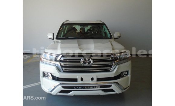 Buy Import Toyota Land Cruiser Other Car in Import - Dubai in Aileu Buy Import Toyota Land Cruiser Other Car in Import - Dubai in Aileu