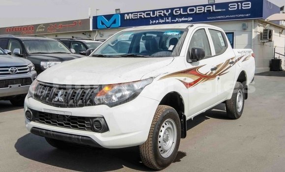 Buy Import Mitsubishi L200 White Car in Import - Dubai in Aileu Buy Import Mitsubishi L200 White Car in Import - Dubai in Aileu