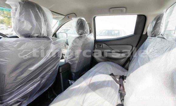 Buy Import Mitsubishi L200 White Car in Import - Dubai in Aileu Buy Import Mitsubishi L200 White Car in Import - Dubai in Aileu