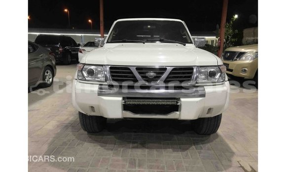 Buy Import Nissan Patrol White Car in Import - Dubai in Aileu Buy Import Nissan Patrol White Car in Import - Dubai in Aileu