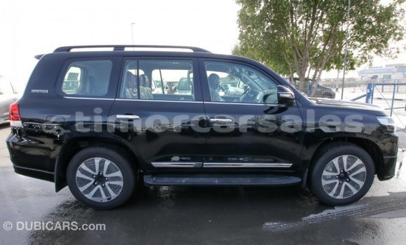 Buy Import Toyota Land Cruiser Black Car in Import - Dubai in Aileu Buy Import Toyota Land Cruiser Black Car in Import - Dubai in Aileu