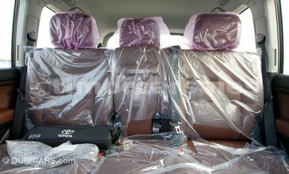 Buy Import Toyota Land Cruiser Black Car in Import - Dubai in Aileu Buy Import Toyota Land Cruiser Black Car in Import - Dubai in Aileu