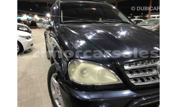 Buy Import Mercedes-Benz 190 (W201) Blue Car in Import - Dubai in Aileu Buy Import Mercedes-Benz 190 (W201) Blue Car in Import - Dubai in Aileu