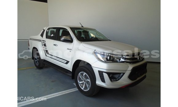 Buy Import Toyota Hilux White Car in Import - Dubai in Aileu Buy Import Toyota Hilux White Car in Import - Dubai in Aileu
