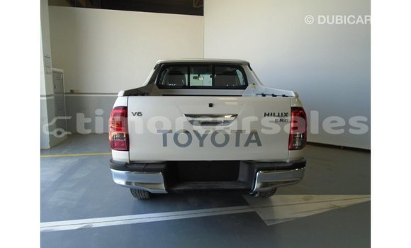 Buy Import Toyota Hilux White Car in Import - Dubai in Aileu Buy Import Toyota Hilux White Car in Import - Dubai in Aileu