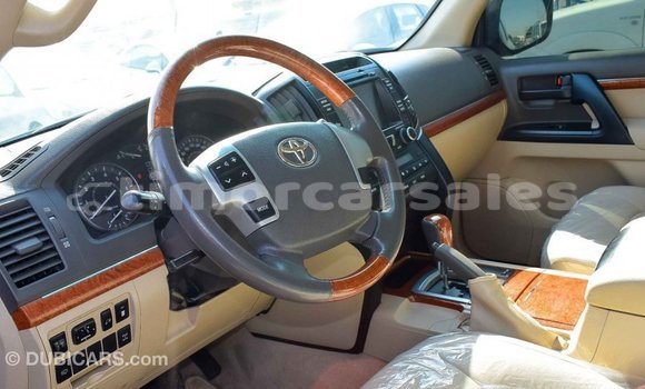 Buy Import Toyota Land Cruiser Other Car in Import - Dubai in Aileu Buy Import Toyota Land Cruiser Other Car in Import - Dubai in Aileu