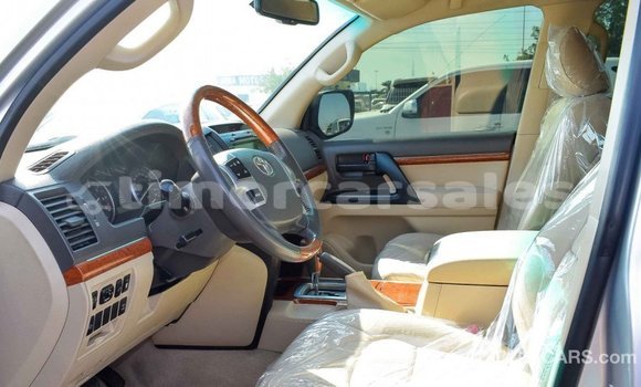 Buy Import Toyota Land Cruiser Other Car in Import - Dubai in Aileu Buy Import Toyota Land Cruiser Other Car in Import - Dubai in Aileu