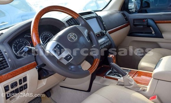 Buy Import Toyota Land Cruiser Black Car in Import - Dubai in Aileu Buy Import Toyota Land Cruiser Black Car in Import - Dubai in Aileu