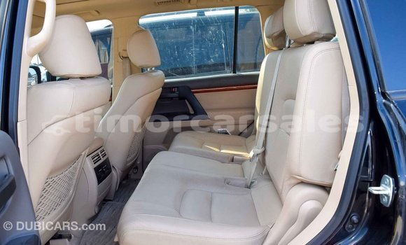 Buy Import Toyota Land Cruiser Black Car in Import - Dubai in Aileu Buy Import Toyota Land Cruiser Black Car in Import - Dubai in Aileu
