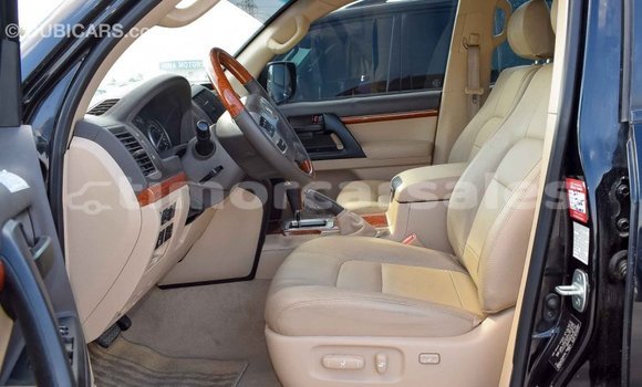Buy Import Toyota Land Cruiser Black Car in Import - Dubai in Aileu Buy Import Toyota Land Cruiser Black Car in Import - Dubai in Aileu