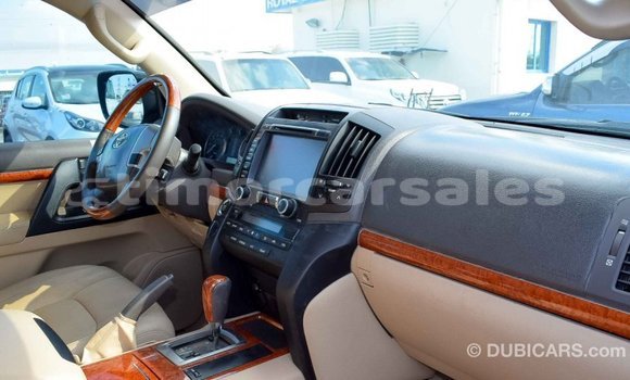 Buy Import Toyota Land Cruiser Black Car in Import - Dubai in Aileu Buy Import Toyota Land Cruiser Black Car in Import - Dubai in Aileu