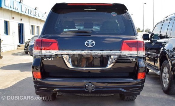 Buy Import Toyota Land Cruiser Black Car in Import - Dubai in Aileu Buy Import Toyota Land Cruiser Black Car in Import - Dubai in Aileu