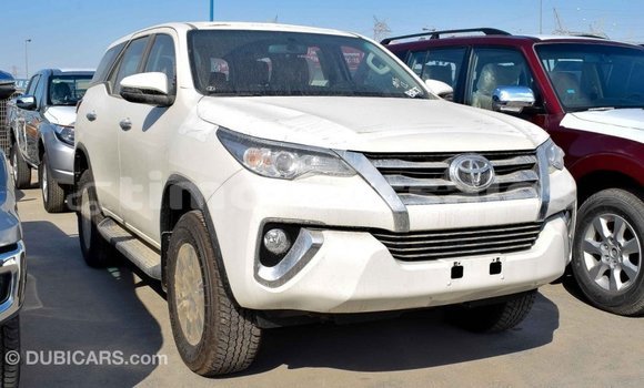 Buy Import Toyota Fortuner White Car in Import - Dubai in Aileu Buy Import Toyota Fortuner White Car in Import - Dubai in Aileu