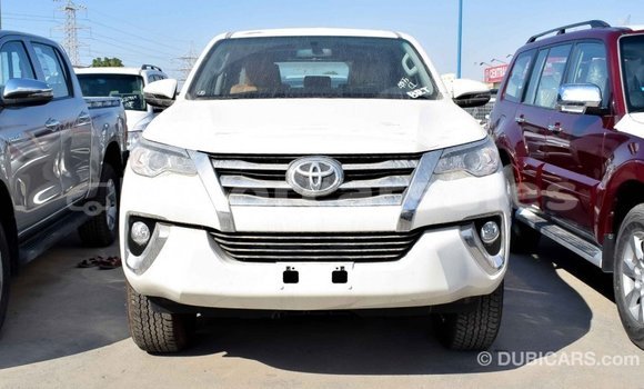 Buy Import Toyota Fortuner White Car in Import - Dubai in Aileu Buy Import Toyota Fortuner White Car in Import - Dubai in Aileu